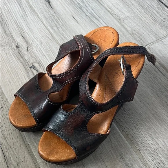 Naya Dark Brown Leather Sandals - Picture 6 of 11